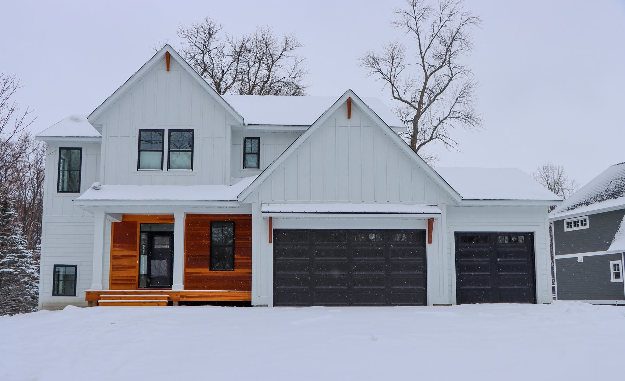 Modern farmhouse home exterior