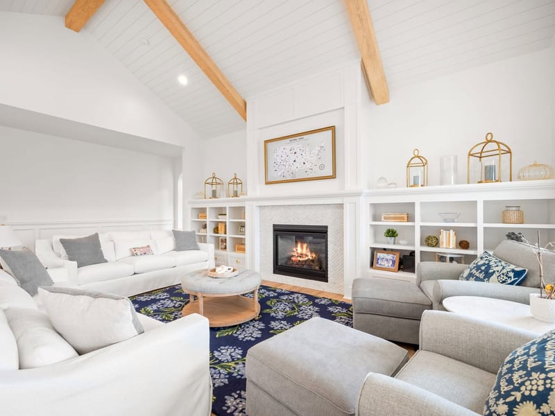 Living room with fireplace